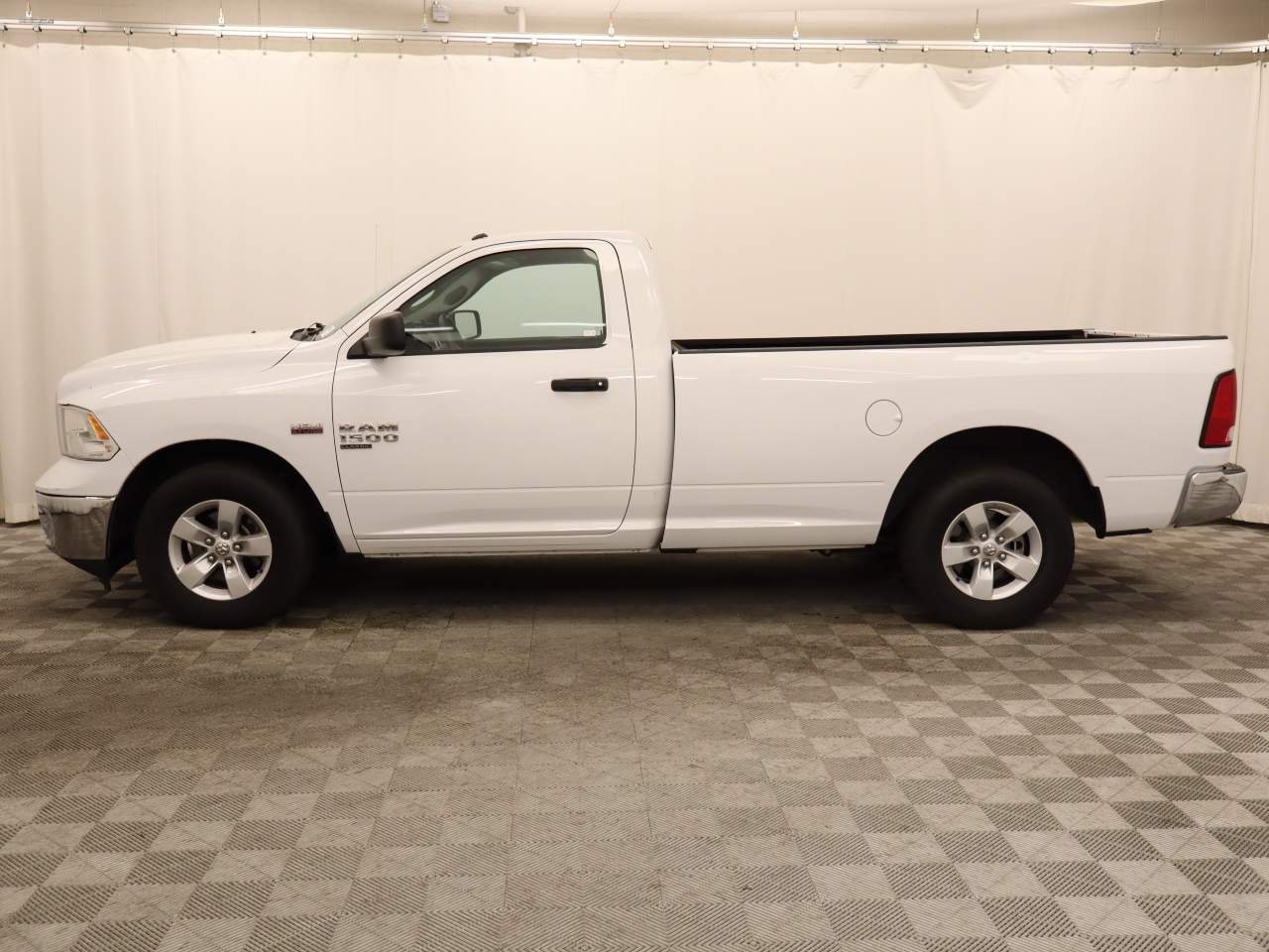 ram ram 1500 classic 2021 3C6JR6DT3MG551582 image ram ram 1500 classic 2021 3C6JR6DT3MG551582 image